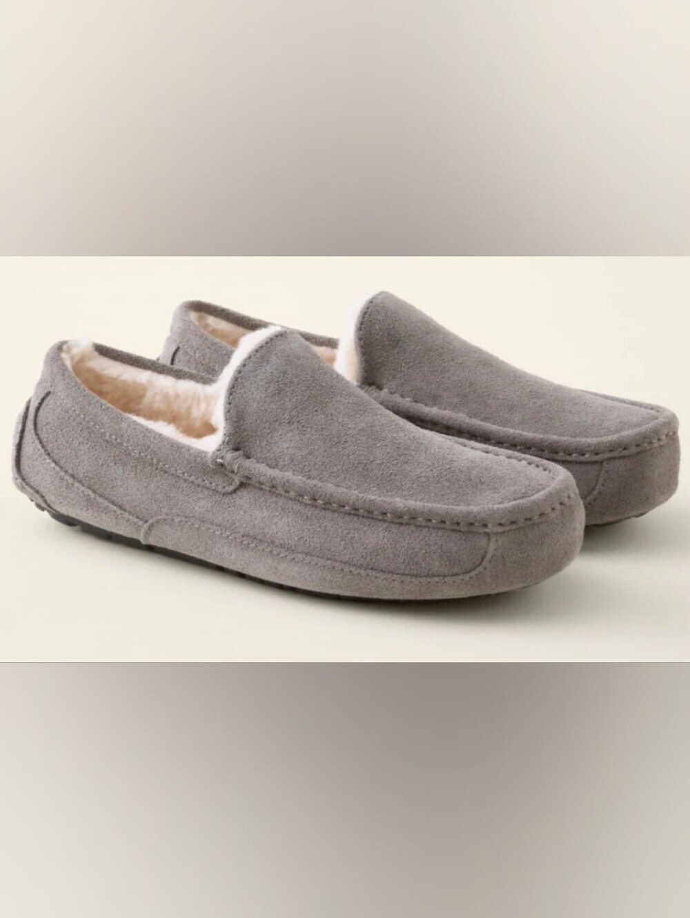 UGG® Ascot Moccasin Suede Slippers Size 7 Used Excellent